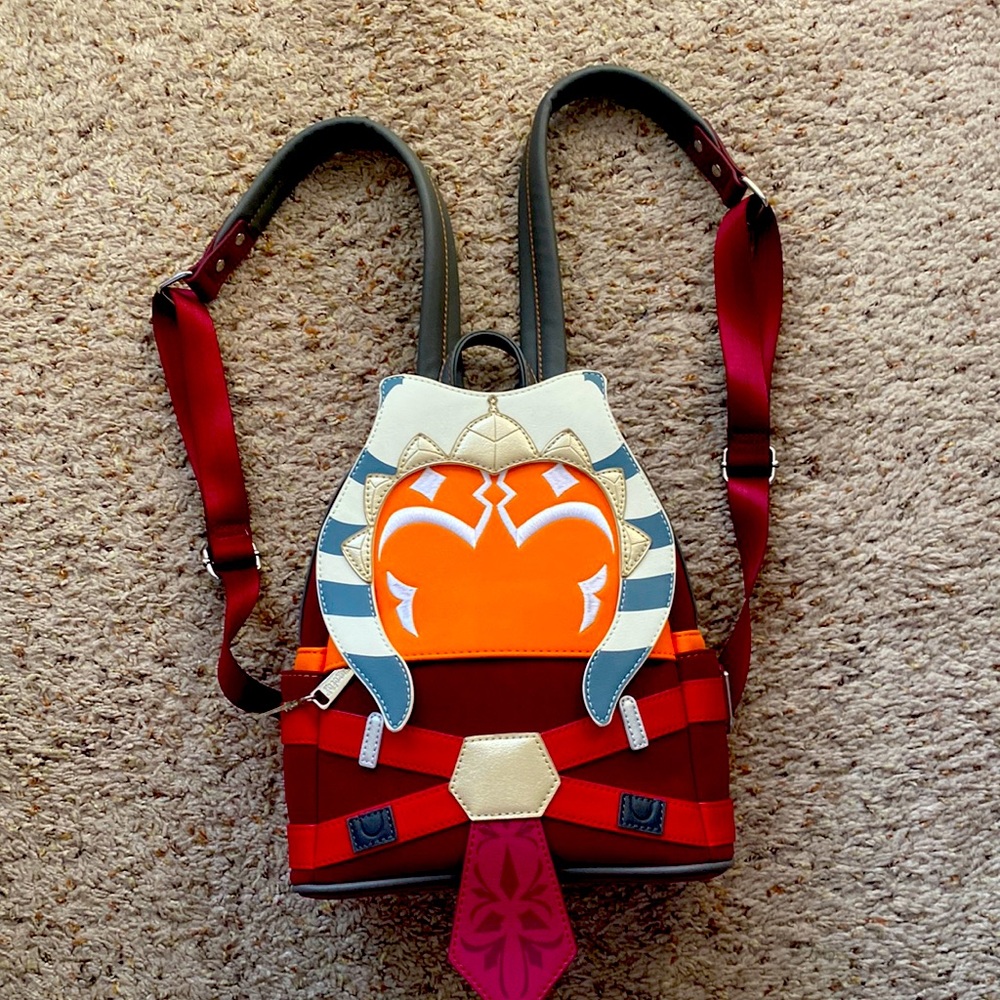 STARWARS Loungefly Ahsoka Tano mini backpack!!!